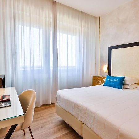 Unahotels Imperial Sport Hotel Pesaro Luaran gambar