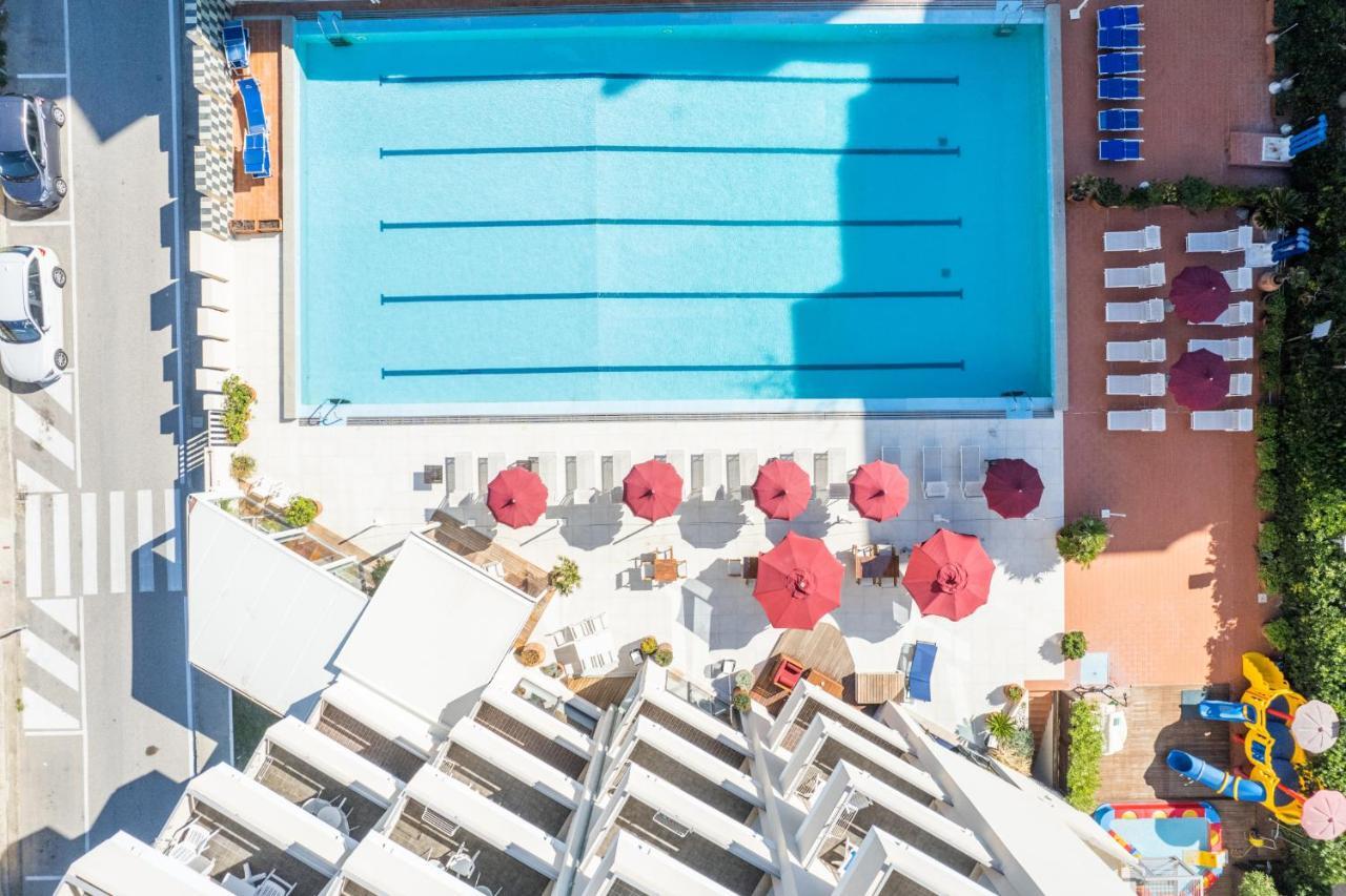 Unahotels Imperial Sport Hotel Pesaro Luaran gambar