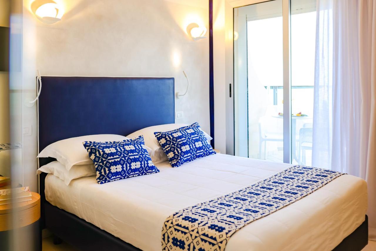 Unahotels Imperial Sport Hotel Pesaro Luaran gambar