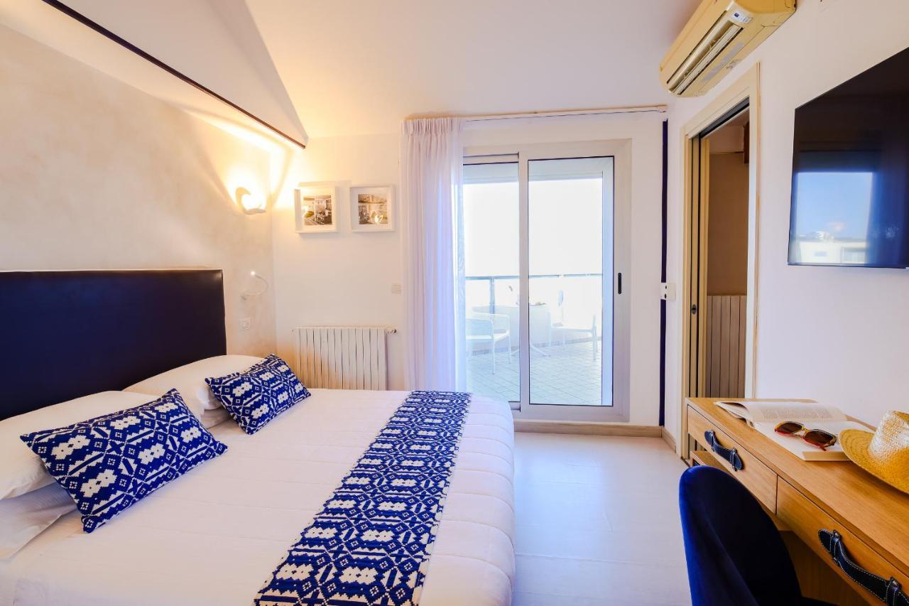 Unahotels Imperial Sport Hotel Pesaro Luaran gambar