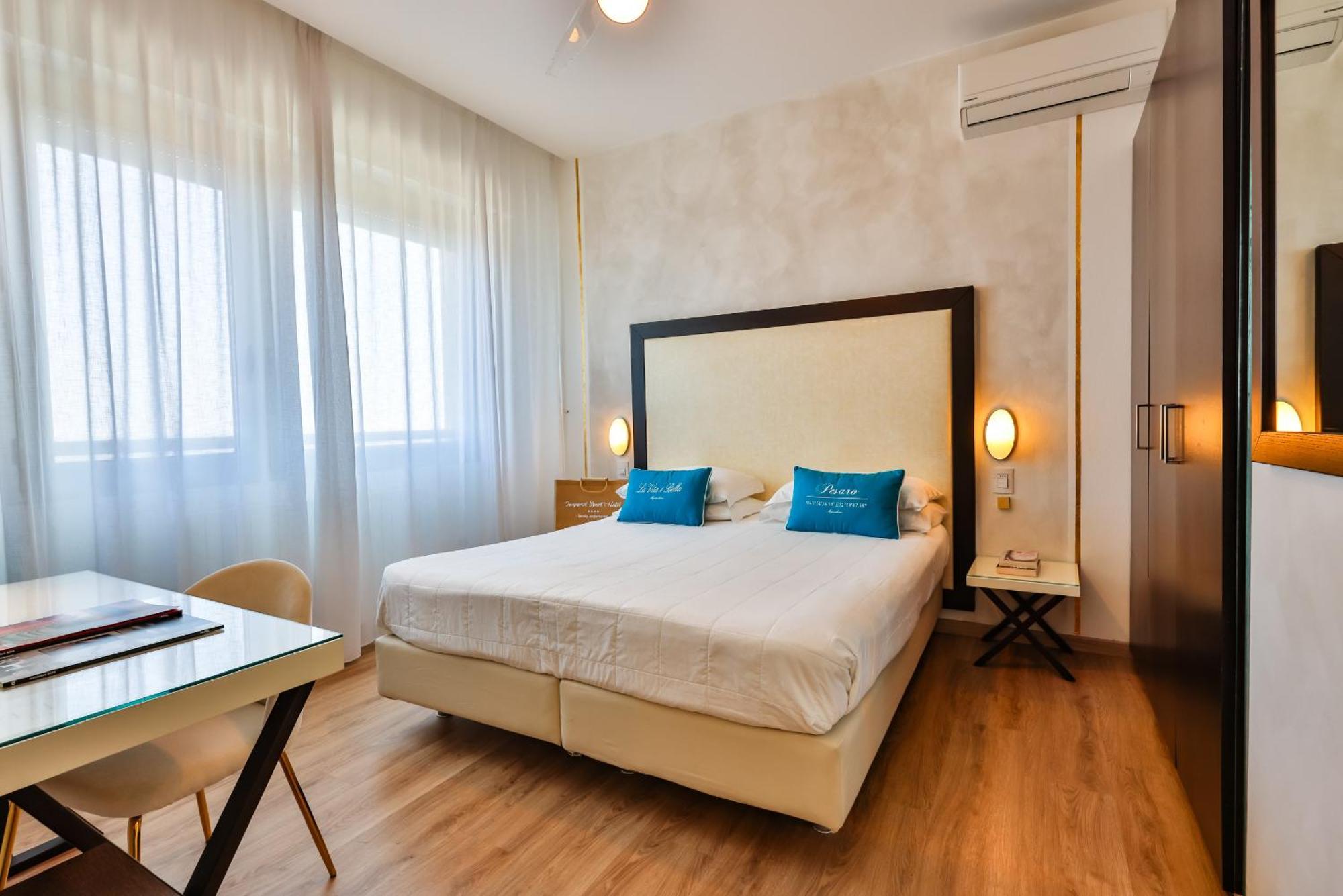 Unahotels Imperial Sport Hotel Pesaro Luaran gambar