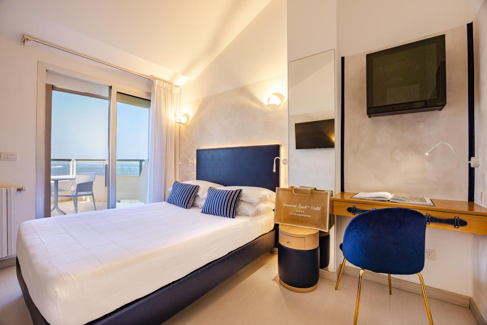 Unahotels Imperial Sport Hotel Pesaro Luaran gambar