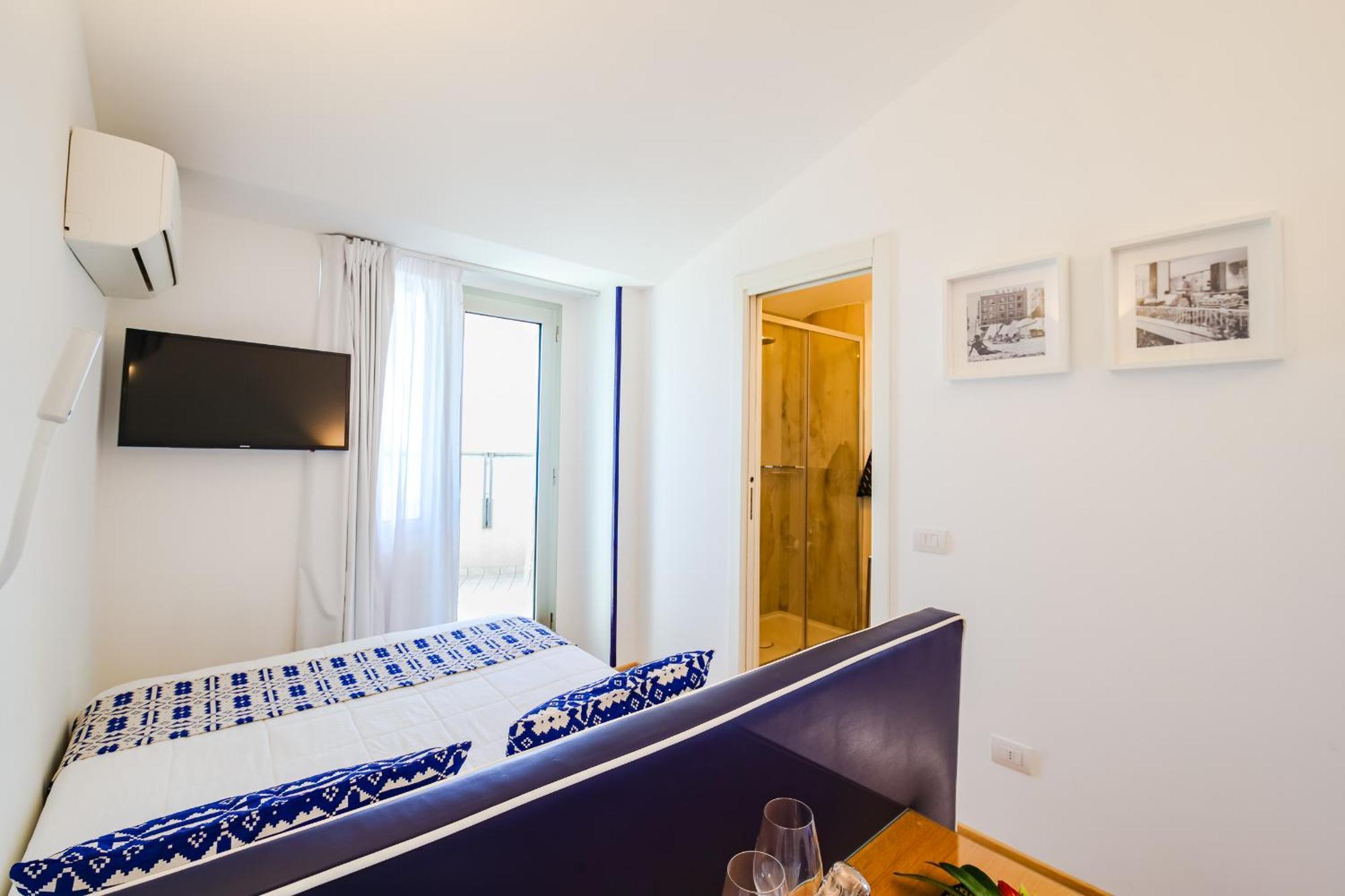 Unahotels Imperial Sport Hotel Pesaro Luaran gambar