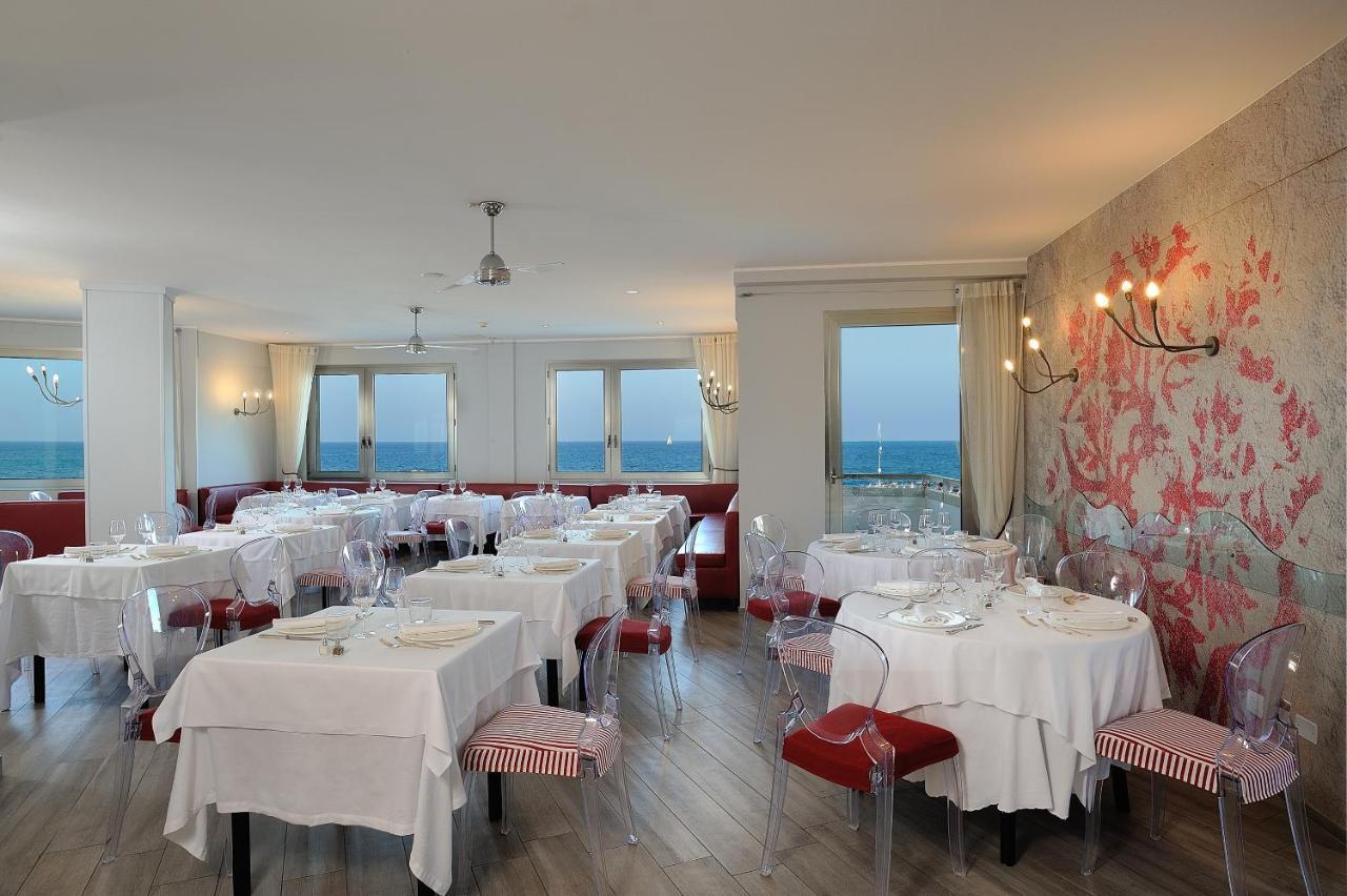 Unahotels Imperial Sport Hotel Pesaro Luaran gambar